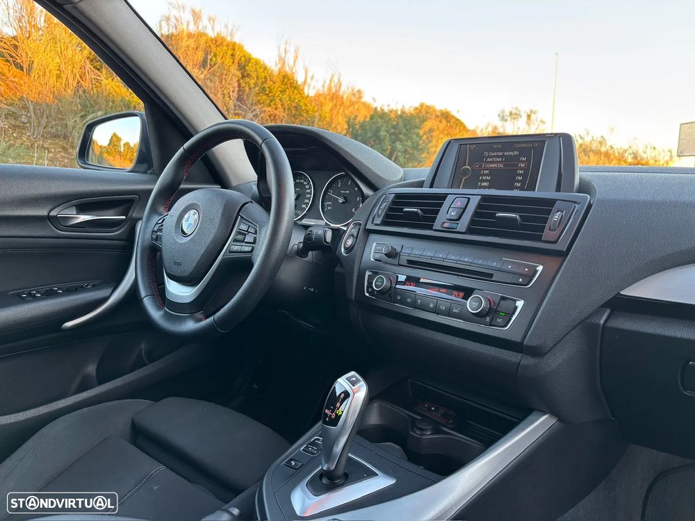 BMW 118 dA Line Sport - 24