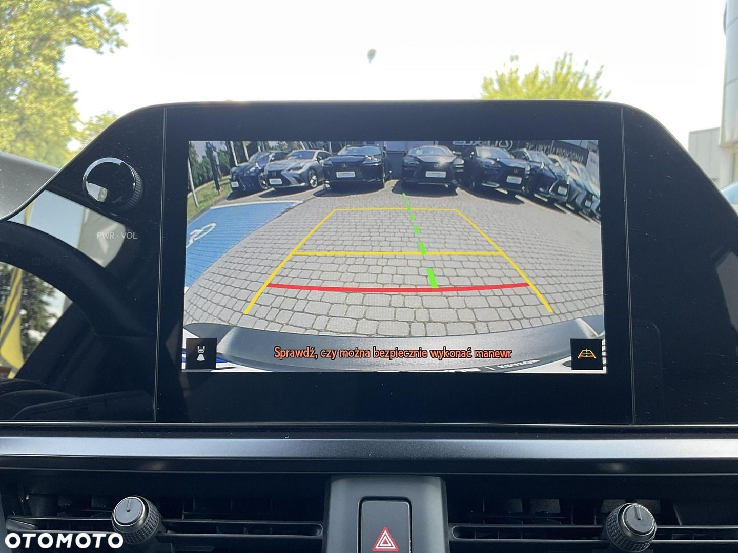 Lexus UX - 28