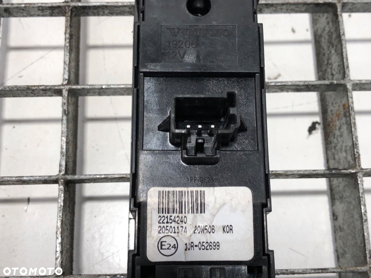 PANEL STEROWANIA SZYBY PRAWY - 263.00 PLN - VOLVO FH II 2012 - 2022 460 22154240 - 3
