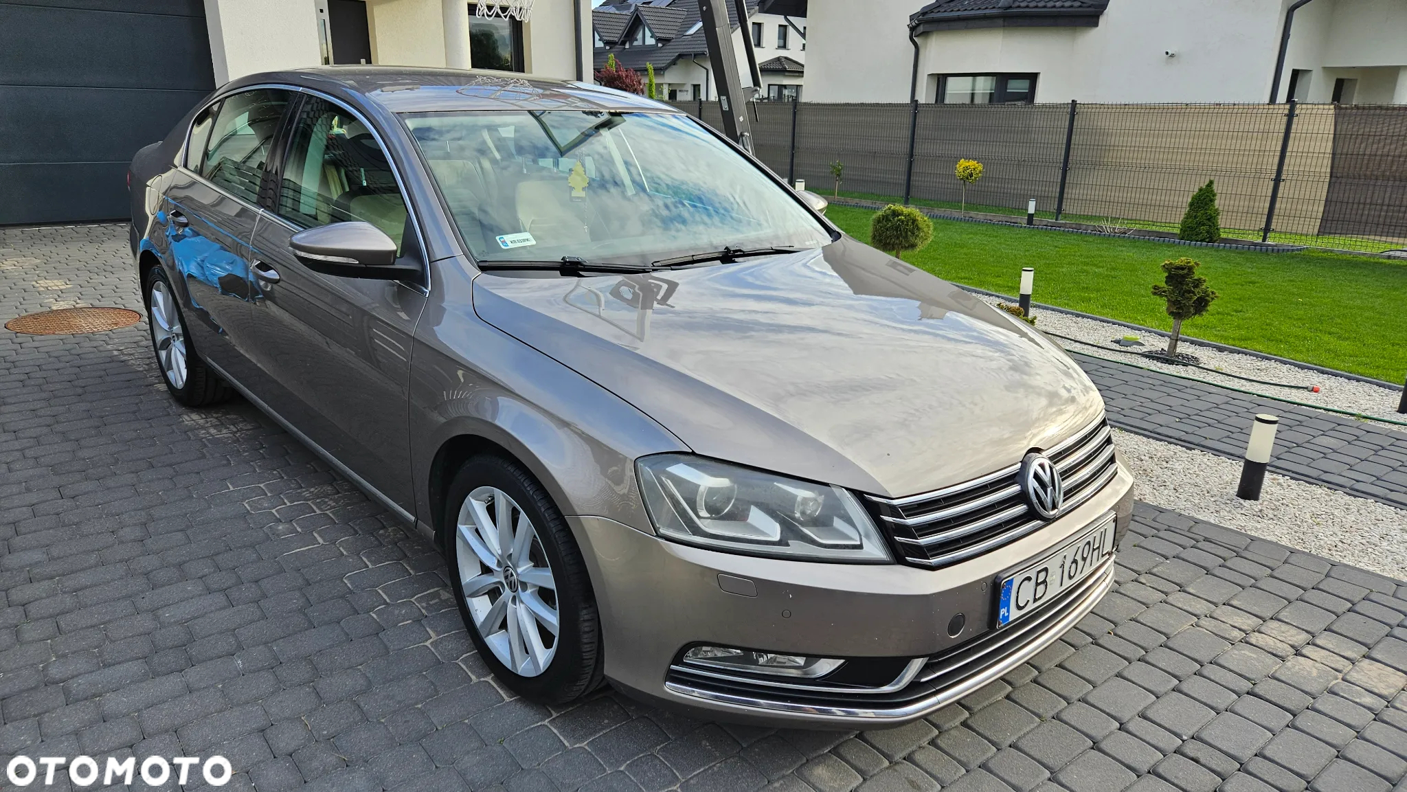 Volkswagen Passat 2.0 TSI Highline - 2