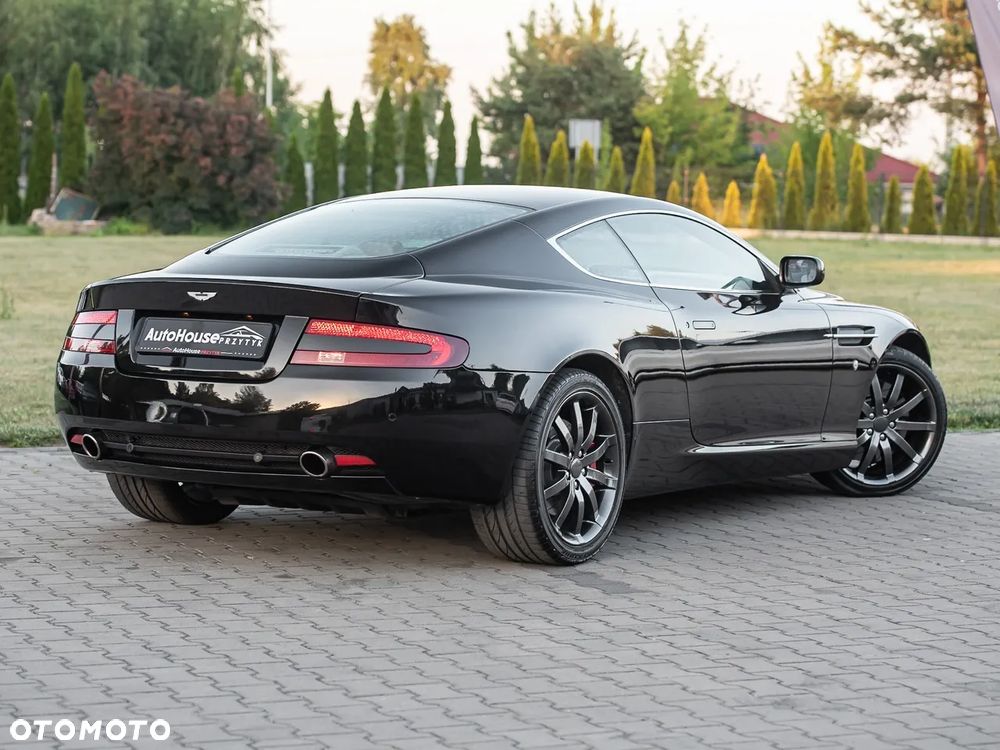 Aston Martin DB9 Touchtronic - 11