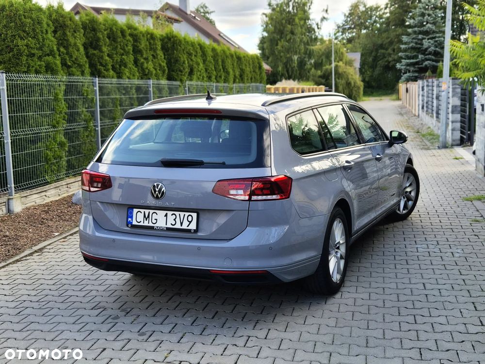 Volkswagen Passat - 4
