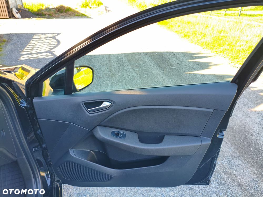 Renault Clio - 14