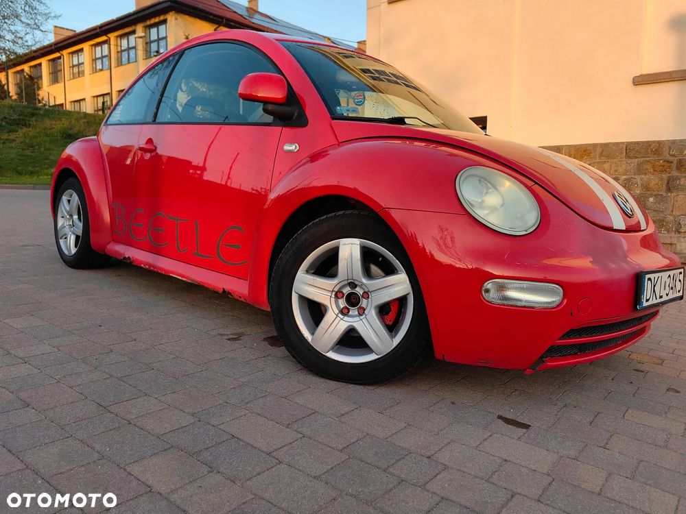 Volkswagen New Beetle - 1