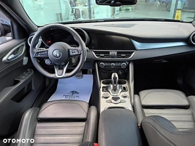 Alfa Romeo Giulia - 3