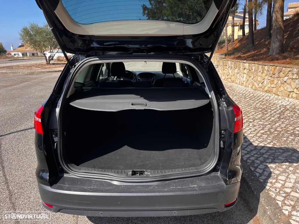 Ford Focus SW 1.0 EcoBoost ST-Line - 35