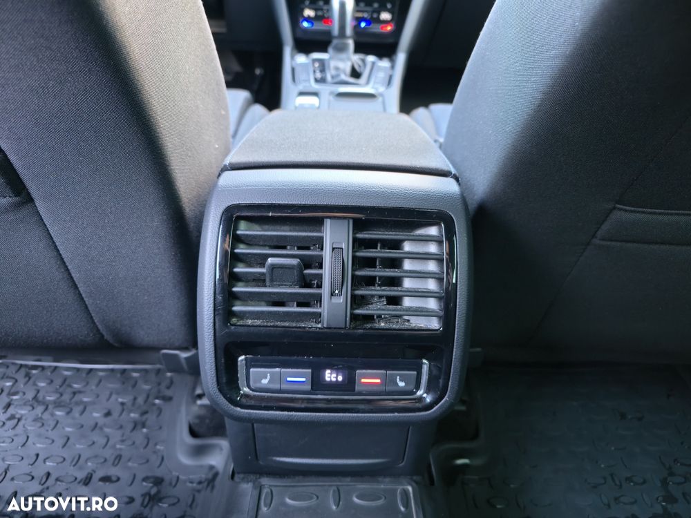 Volkswagen Passat - 14