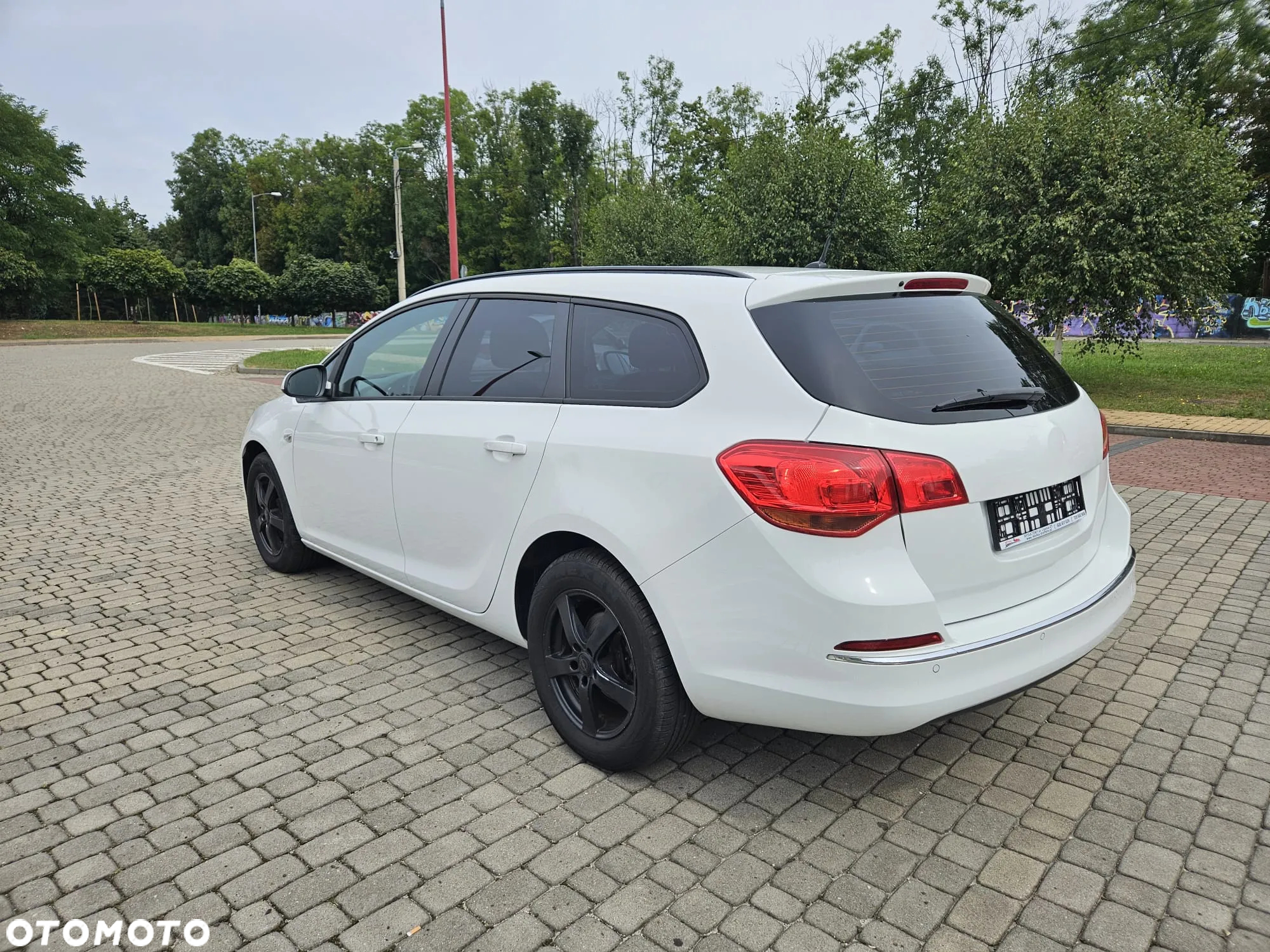 Opel Astra 1.4 Turbo Design Edition - 5