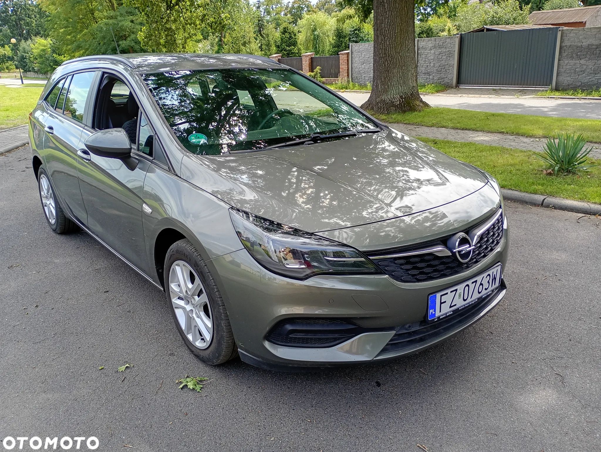 Opel Astra 1.5 D Start/Stop Business Elegance - 1