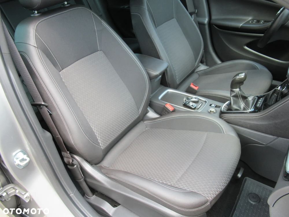 Opel Astra 1.6 D Start/Stop Sports Tourer Innovation - 15