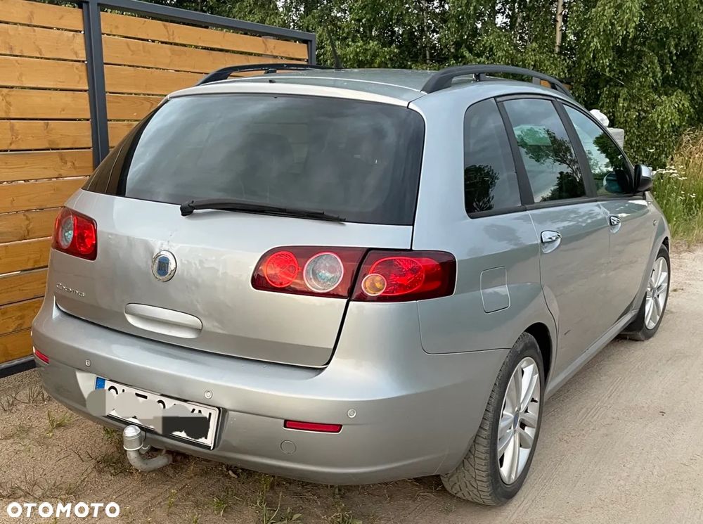 Fiat Croma 1.9 JTD Emotion - 2