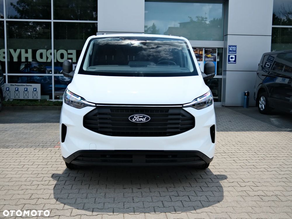 Ford Transit Custom - 11