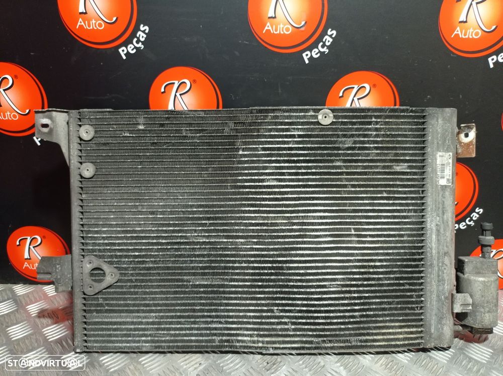 Radiador Com Termoventilador Ford Focus (Daw, Dbw) - 1