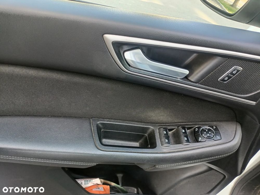 Ford S-Max 2.0 TDCi Titanium PowerShift - 13