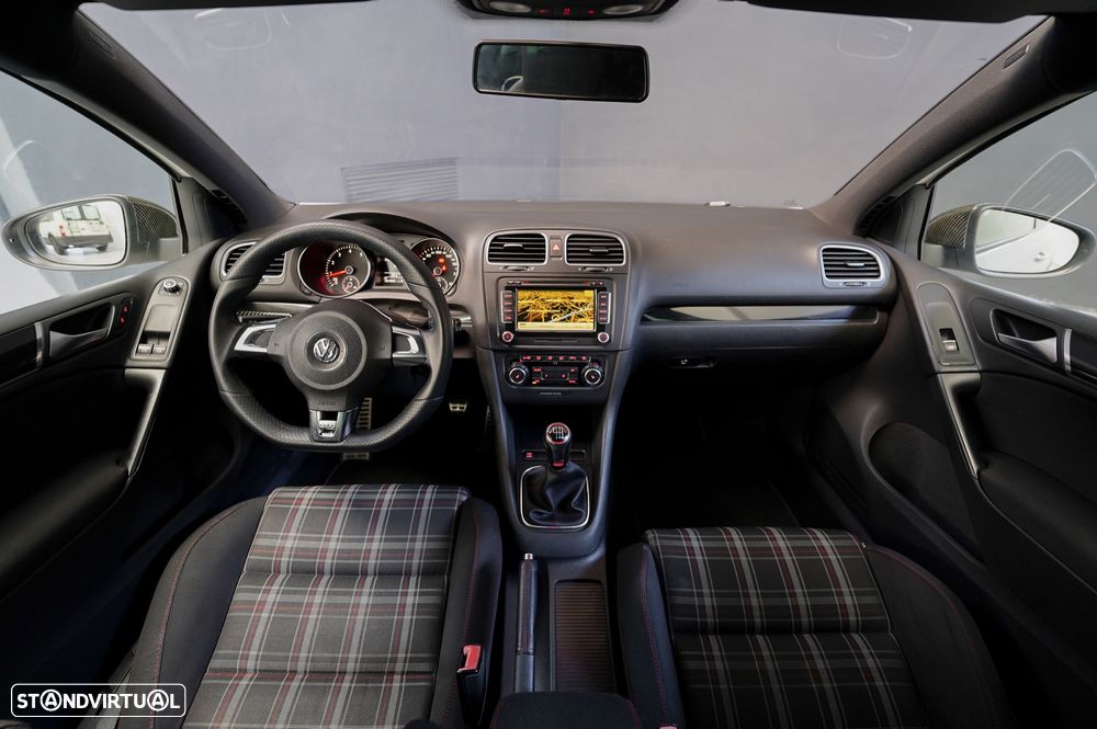 VW Golf 2.0 TSi GTI - 8