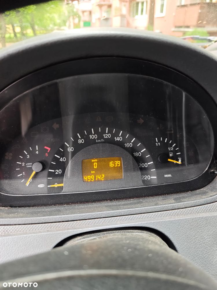 Mercedes-Benz Vito - 8