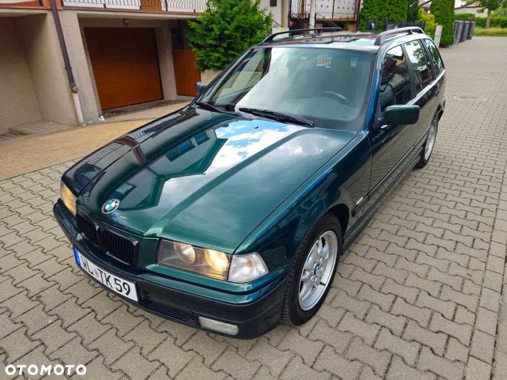 BMW Seria 3 318i - 5