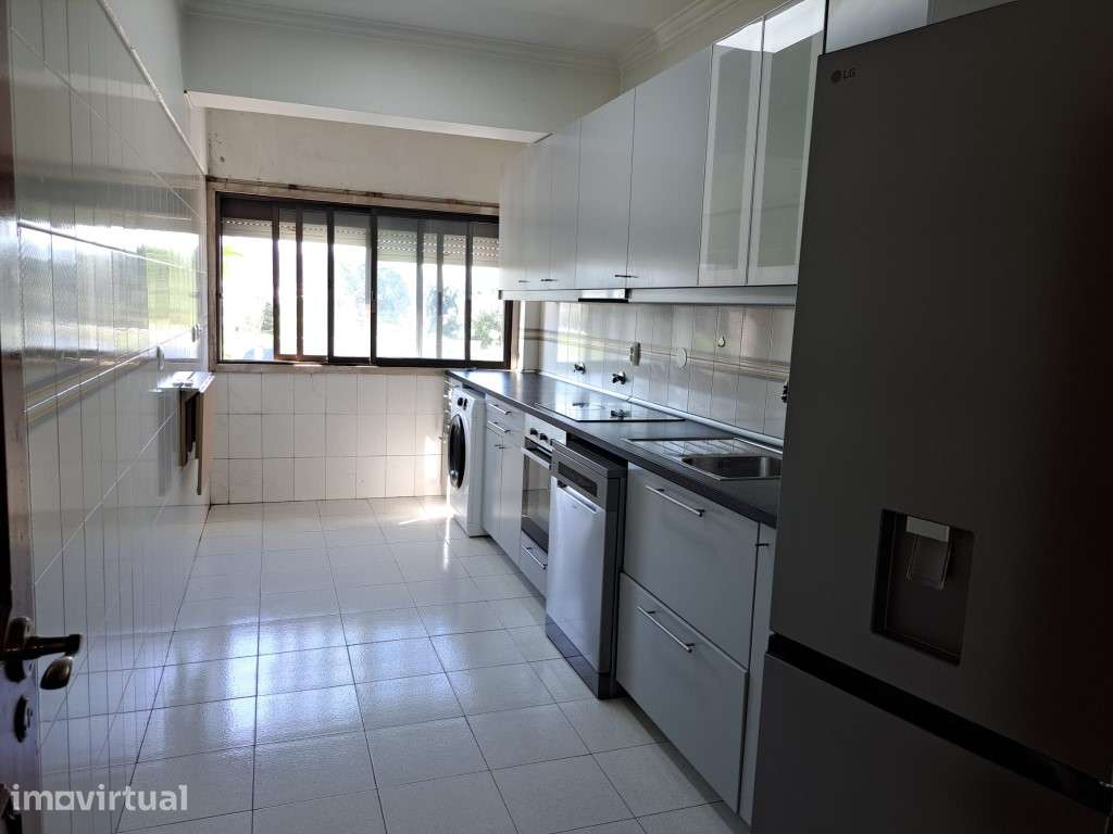 Apartamento T3 com garagem box - Grande imagem: 3/19
