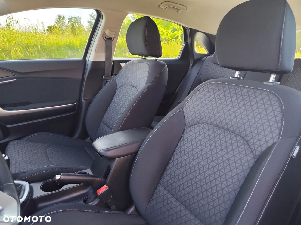 Kia Ceed 1.4 T-GDI M - 11