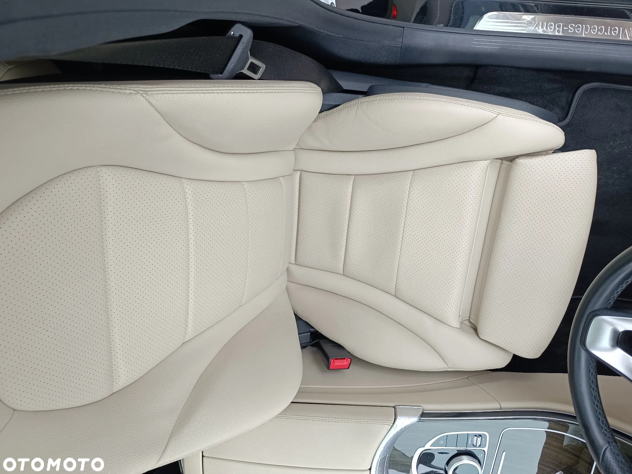 Mercedes-Benz Klasa C 300 7G-TRONIC AMG Line - 25