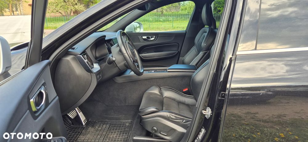 Volvo XC 60 D4 SCR AWD R-Design - 13