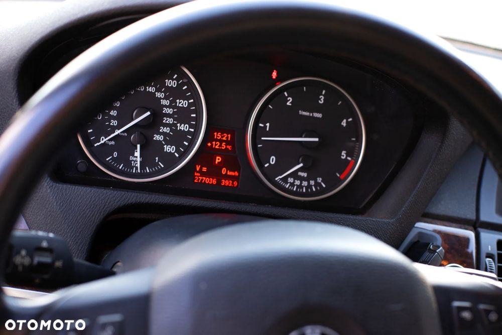 BMW X5 xDrive35d - 10