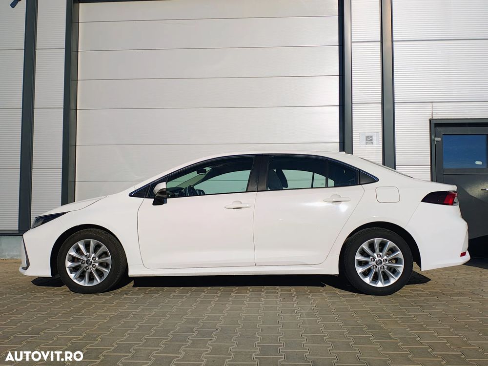 Toyota Corolla 1.8 HSD Business - 3