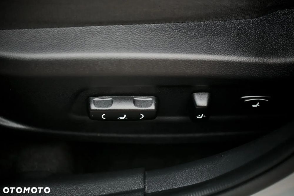 Kia Ceed Cee'd 1.6 CRDi GT Line - 31