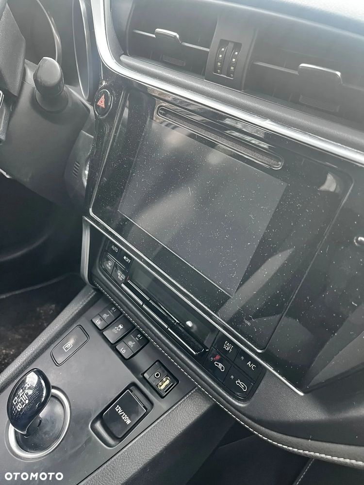 Toyota Auris - 11