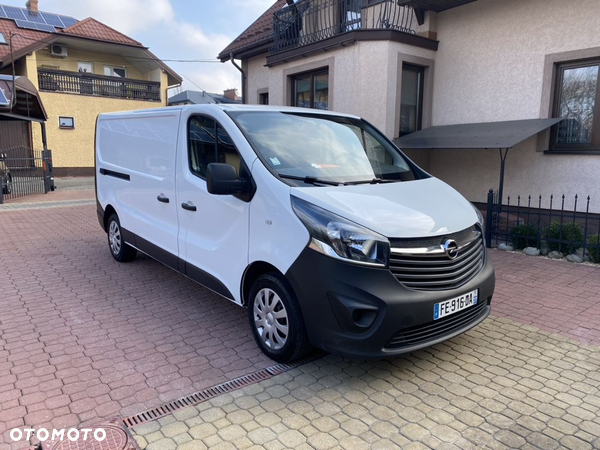 Opel VIVARO L2 H1 LONG  120 koni klima  tempomat czujniki cofania