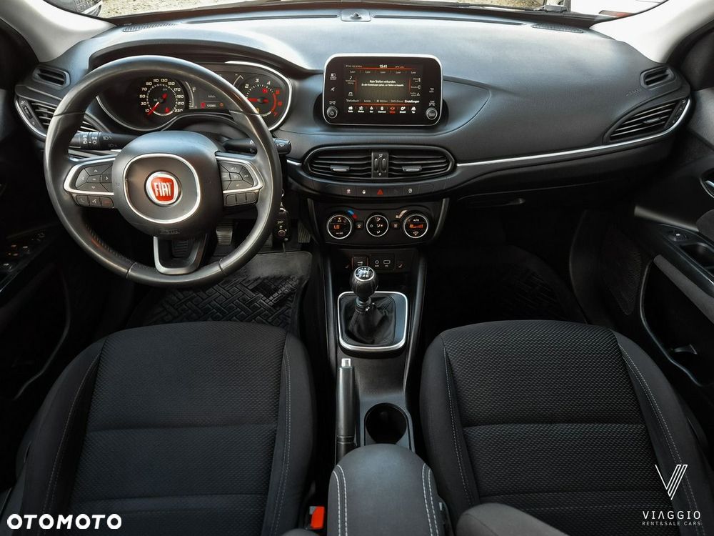 Fiat Tipo 1.6 MultiJet 16v Lounge - 24