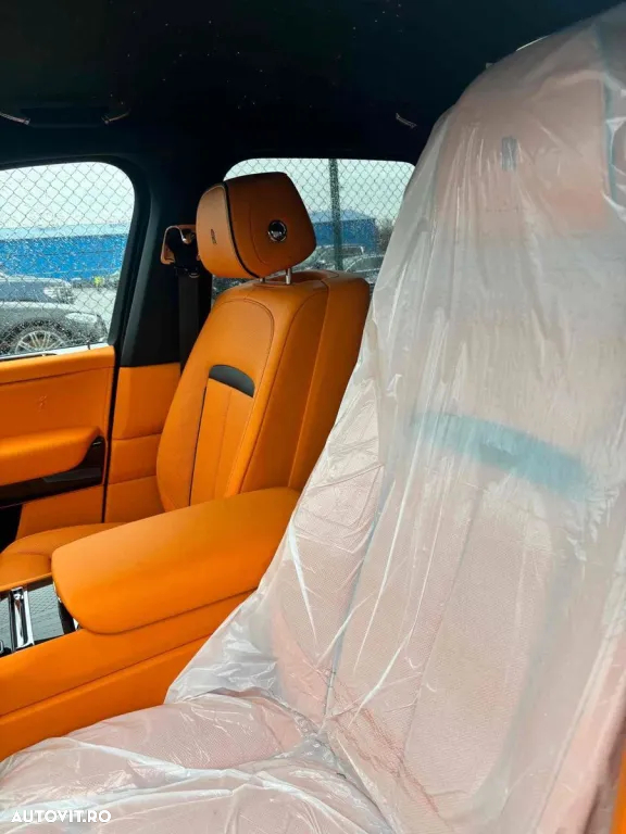 Rolls-Royce Cullinan - 8