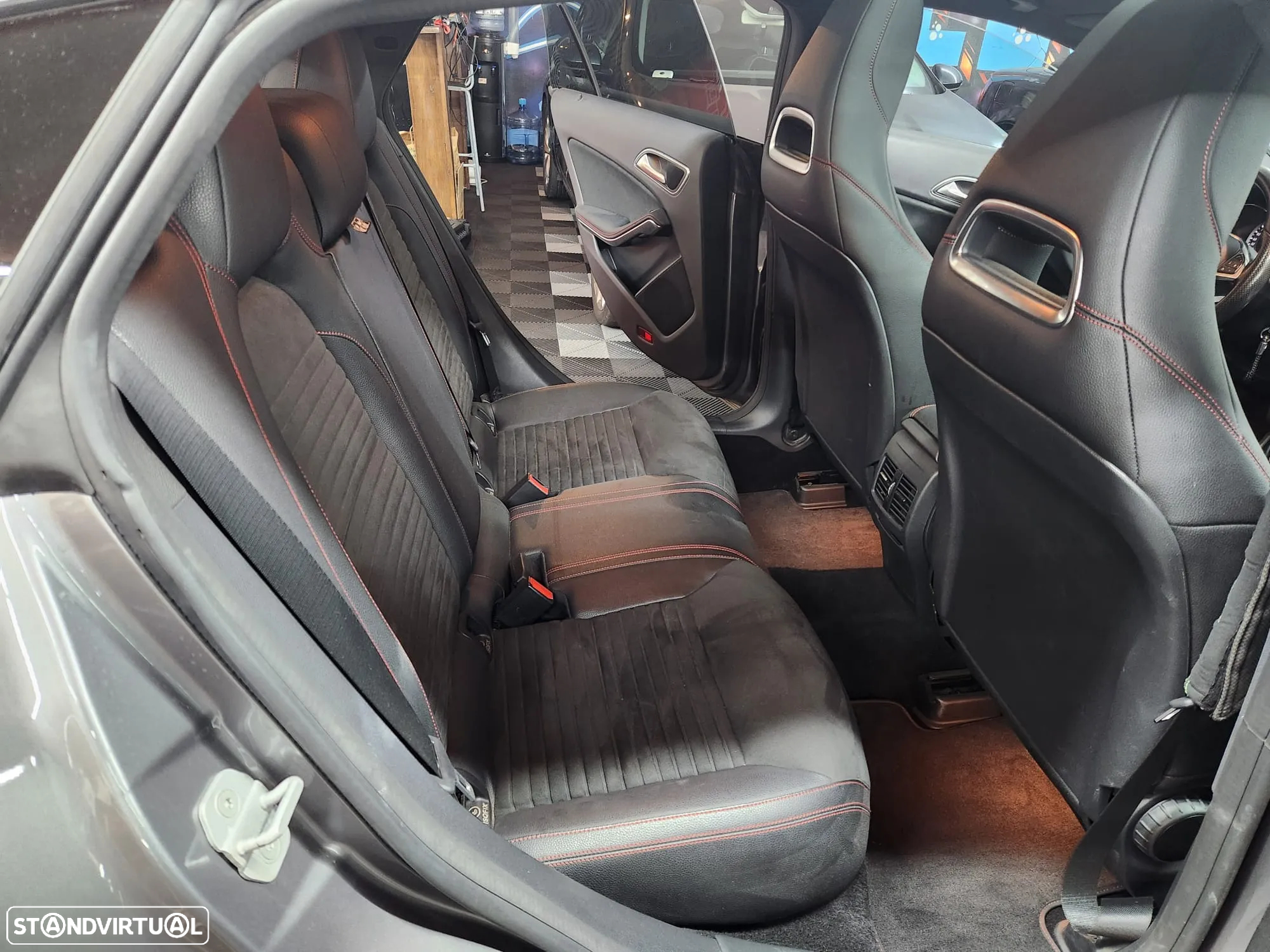 Mercedes-Benz CLA 200 d Shooting Brake AMG Line Aut. - 15