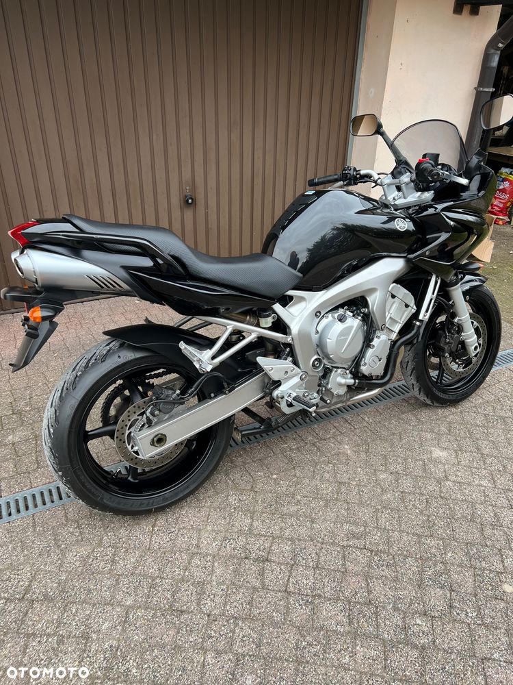 Yamaha FZ6 - 2