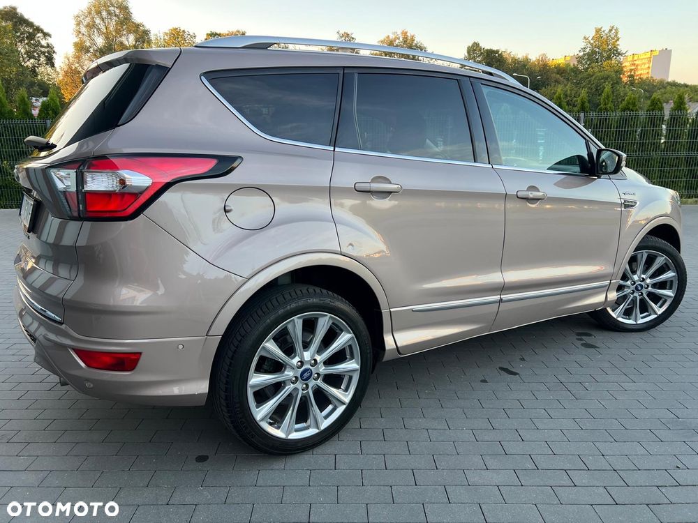 Ford Kuga - 10