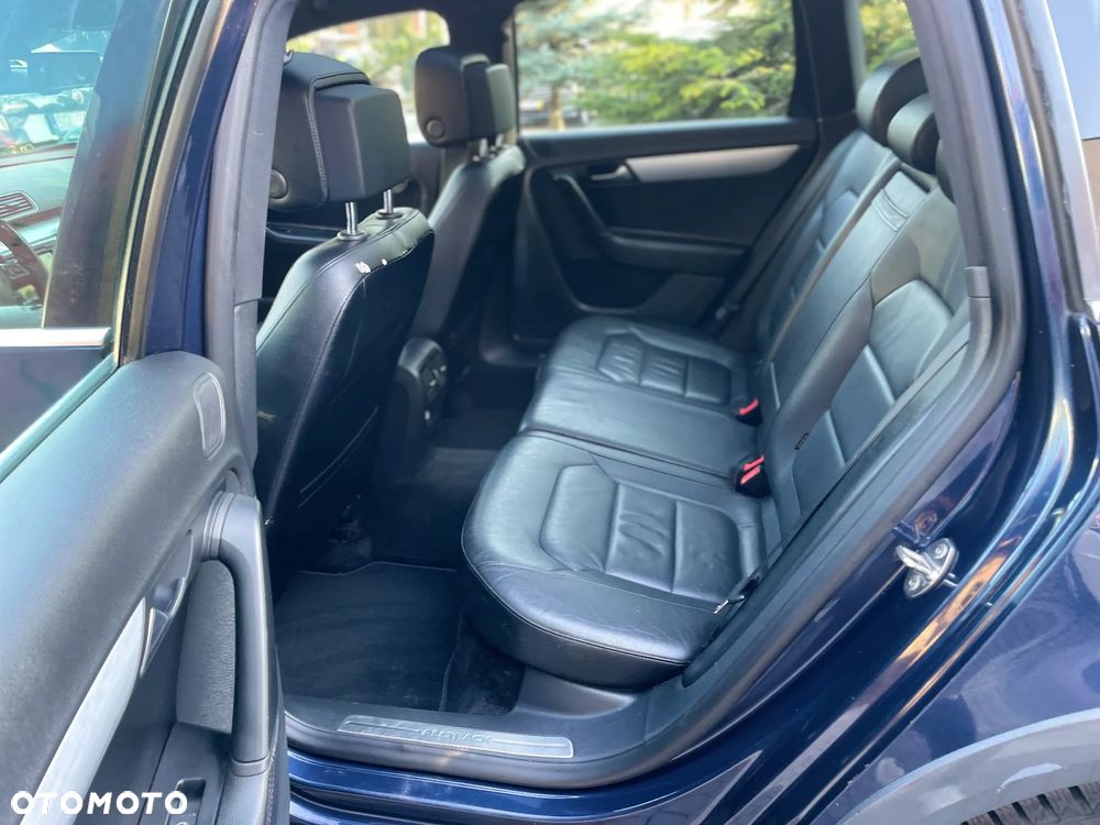 Volkswagen Passat Alltrack 2.0 TDI 4Motion DSG BlueMotion Tec - 19