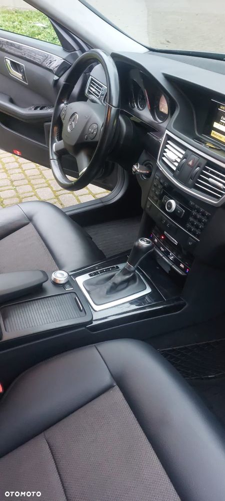 Mercedes-Benz Klasa E - 39