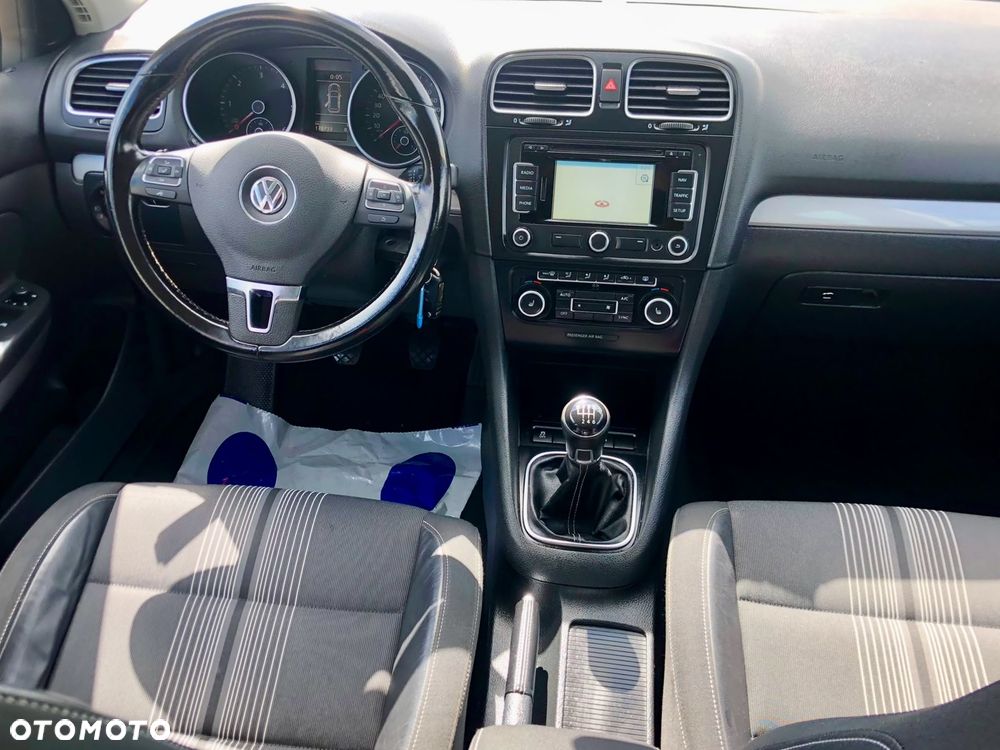 Volkswagen Golf 2.0 TDI DPF MATCH - 9