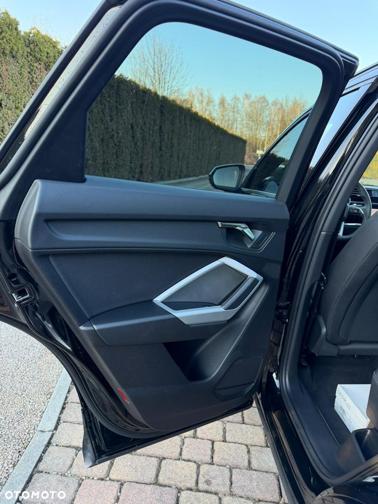 Audi Q3 40 TDI Quattro S tronic S line - 27