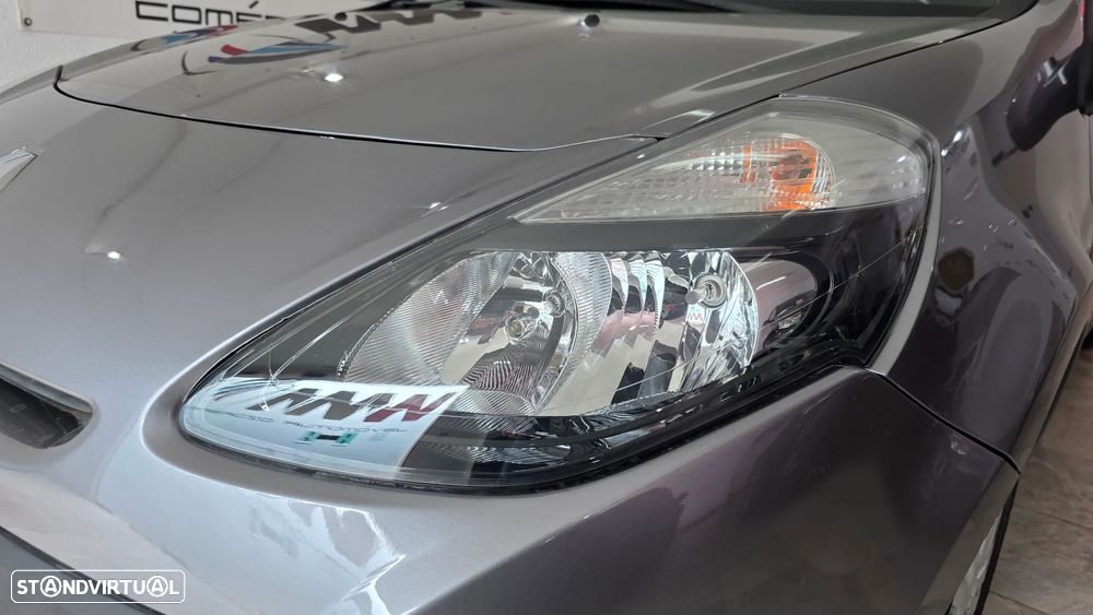 Renault Clio 1.2 16V Fairway - 9