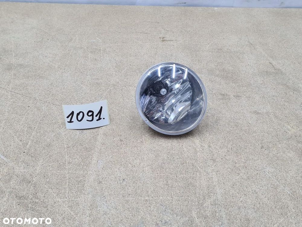 TOYOTA YARIS AURIS CH-R VERSO AVENSIS HALOGEN LEWY - 1