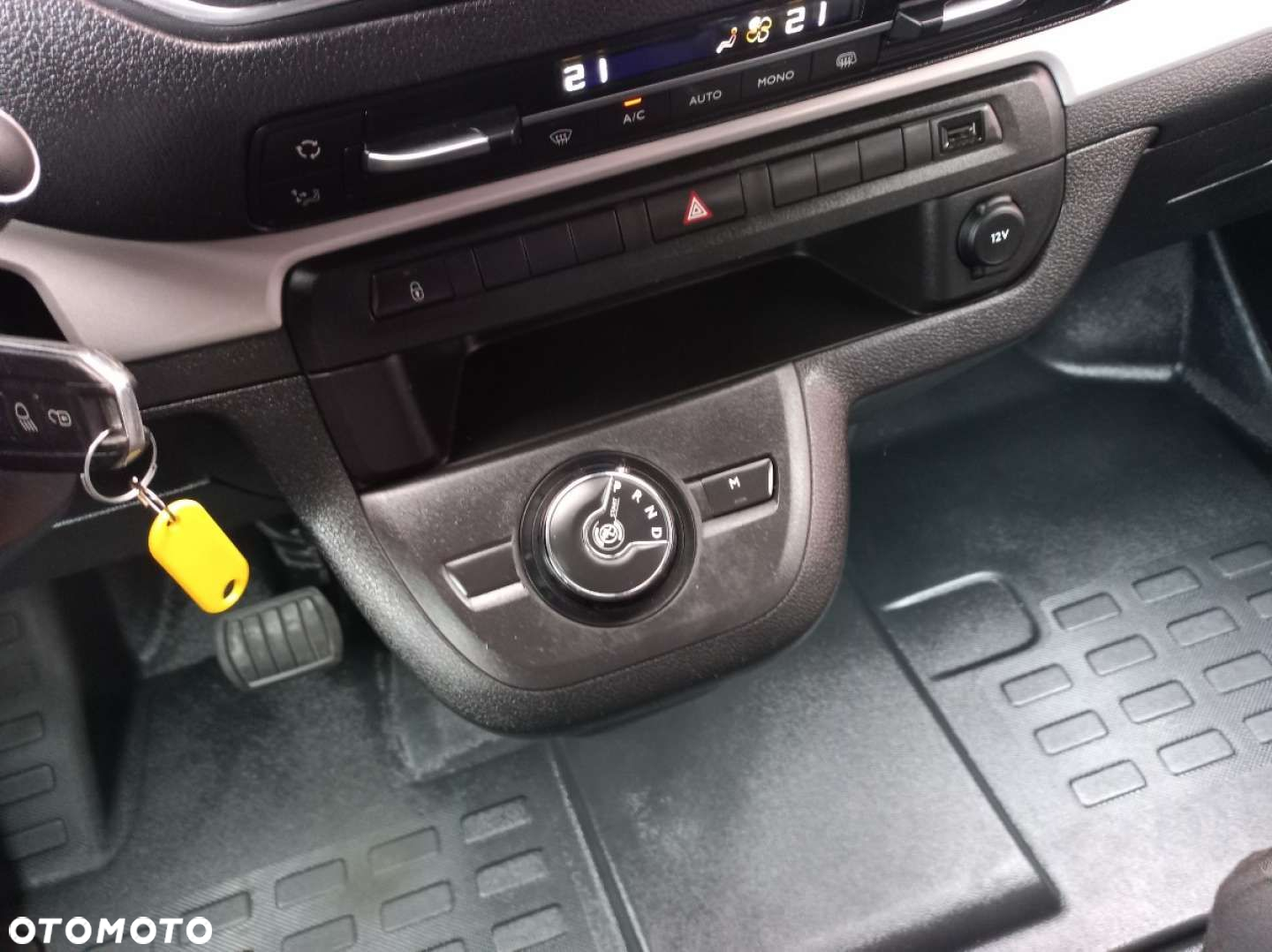 Peugeot Expert - 22
