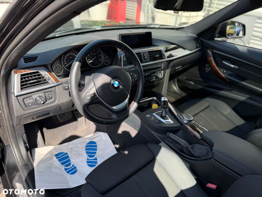 BMW Seria 3 318d Sport Line - 8