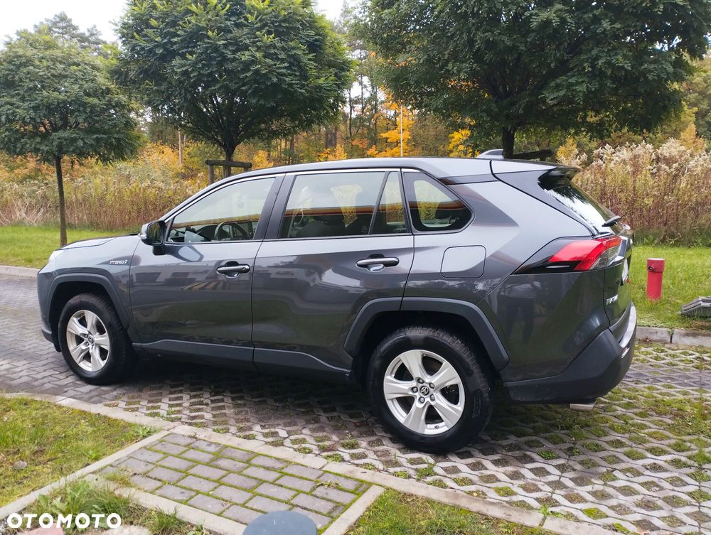 Toyota RAV4 - 5