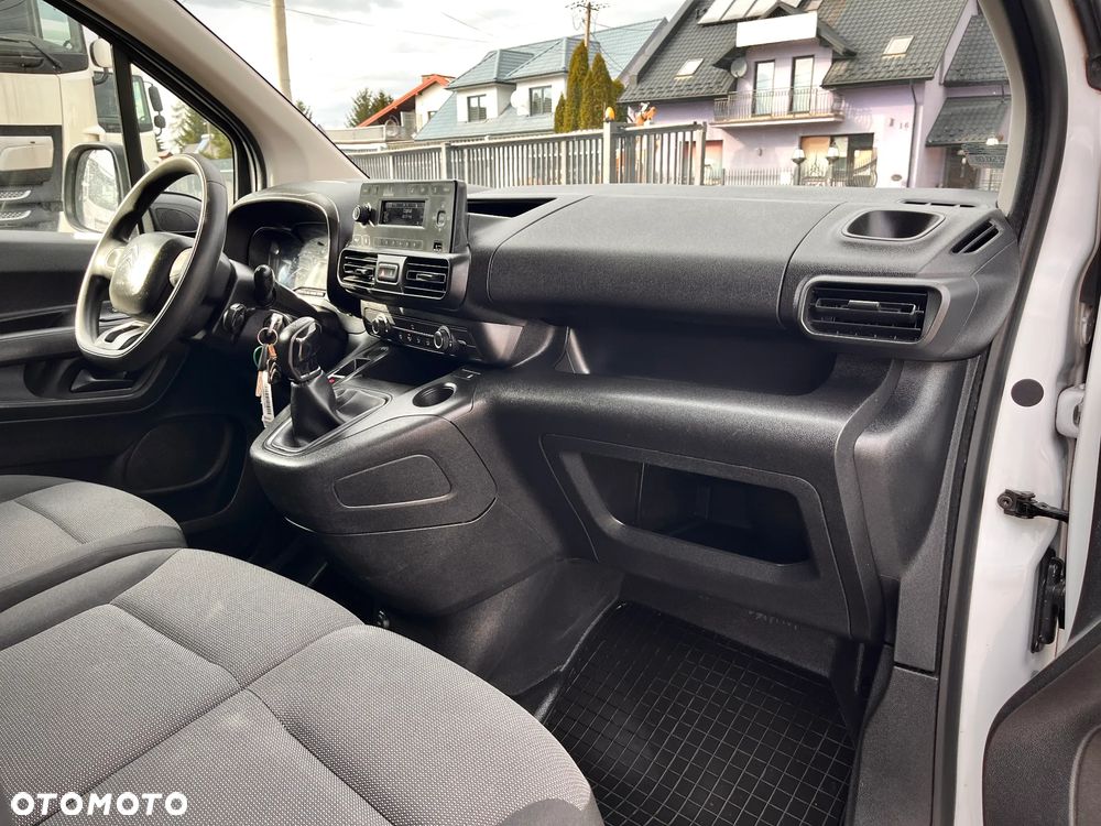 Citroën BERLINGO LONG / 3 OSOBY / SALON POLSKA / BEZWYPADKOWY / DOSTĘPNE 15 SZTUK - 14