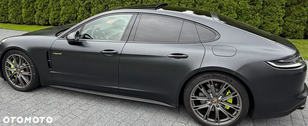 Porsche Panamera 4 Platinum Edition - 13