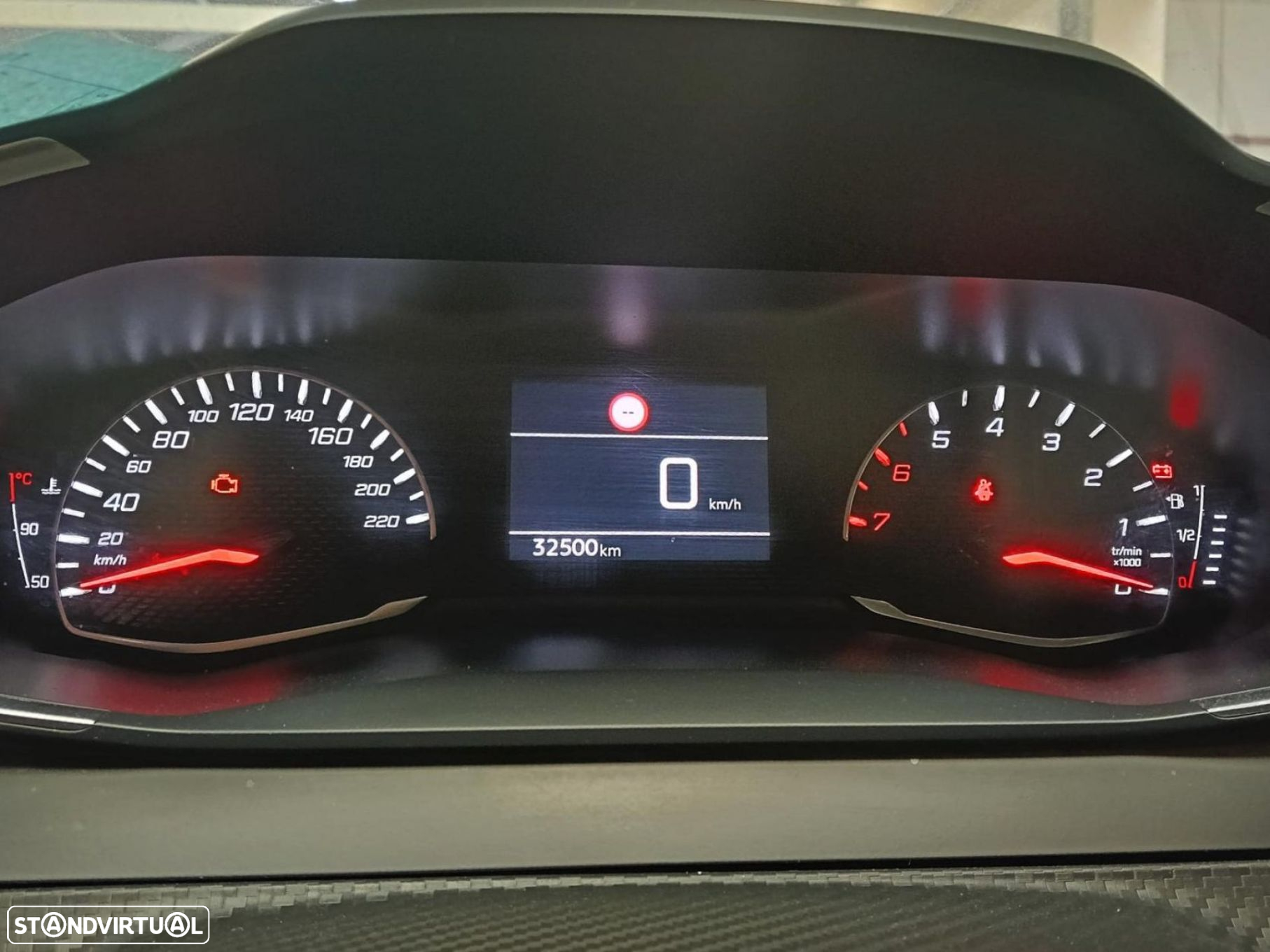 Peugeot 208 1.2 PureTech Active - 18