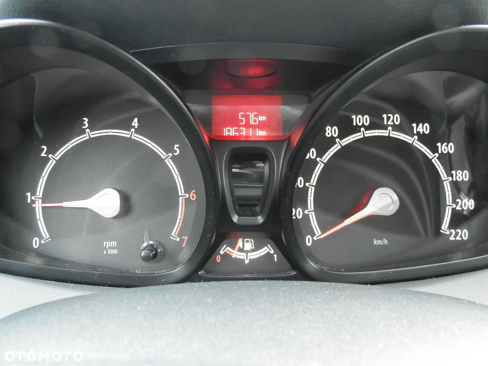 Ford Fiesta 1.25 Trend - 6