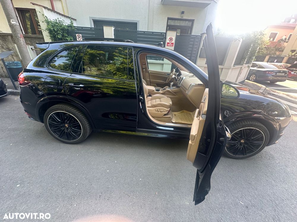 Porsche Cayenne - 11