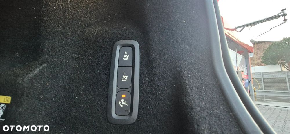 Volvo XC 60 B4 D AWD Geartronic Inscription - 30